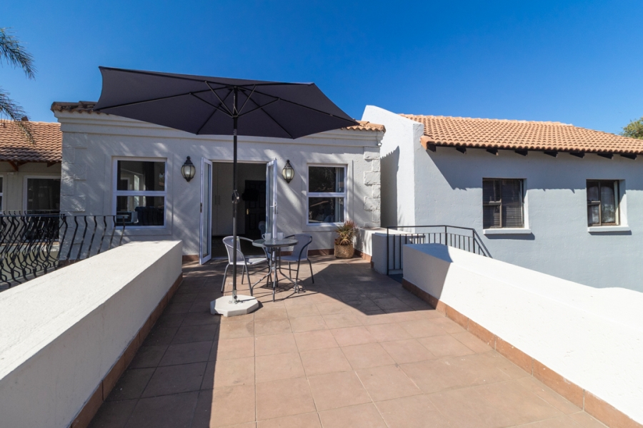 6 Bedroom Property for Sale in Eagles Landing North West